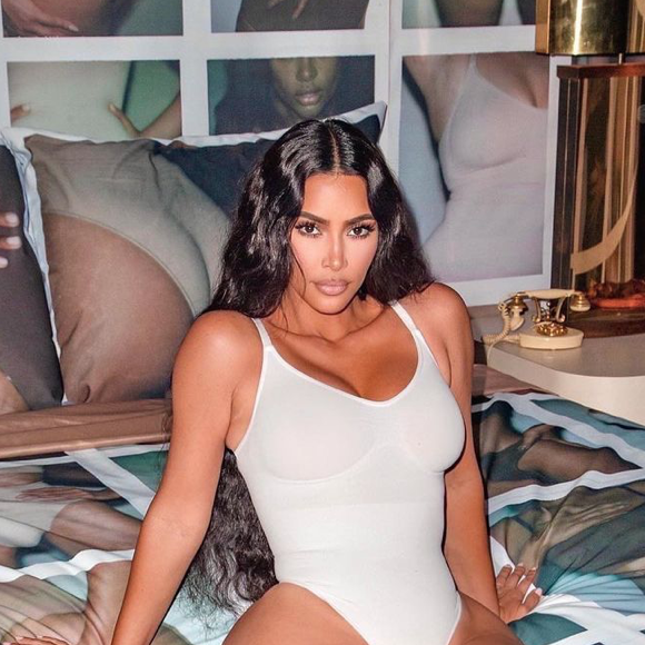 Kim Kardashian a reçu deux cadeaux coquins de la part de Gwyneth Paltrow.