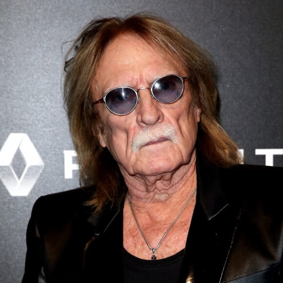 Le chanteur Christophe (Daniel Bevilacqua) - Vanity Fair a organisé un dîner à l'occasion du classement des "50 français les plus influents du monde" à l'hotel Salomon de Rothschild à Paris le 6 décembre 2016. © Dominique Jacovides/Bestimage