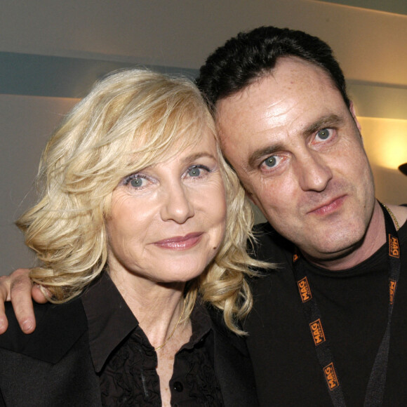 Michèle Torr avec son fils Romain, lors d'un concert à l'Olympia.