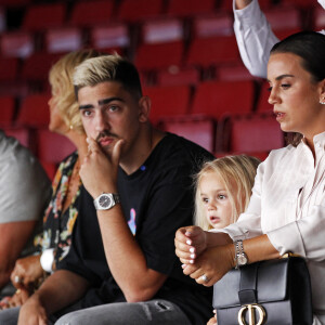 Erika Choperena avec sa fille Mia et des membres de sa famille à Barcelone, le 14 juillet 2019.