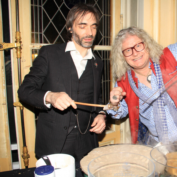 Exclusif - Cédric Villani, Pierre-Jean Chalençon - Dîner chez Pierre-Jean Chalençon à Paris, le 14 mai 2020. © Baldini / Bestimage