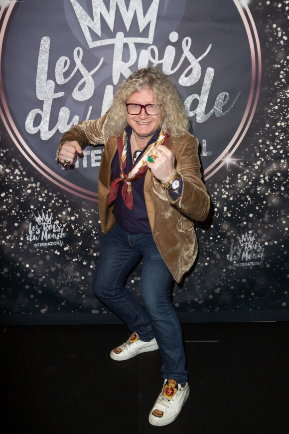 Exclusif - Pierre-Jean Chalençon - Photocall du 8ème gala de l'association "Les Rois du Monde" avec un plateau d'artistes et une vente aux enchères au profit des enfants défavorisés, orphelins et hospitalisés, suivi d'une soirée dansante à la Salle Wagram à Paris, le 2 mars 2020. © Cyril Moreau-Rachid Bellak/Bestimage