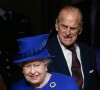 La reine Elizabeth II d 'Angleterre et le prince Philip, duc d'Edimbourg visitent l'hotel de ville de Windsor, le 29 novembre 2013 a l'occasion de l'inauguration des fenetres du jubile de diamant.
