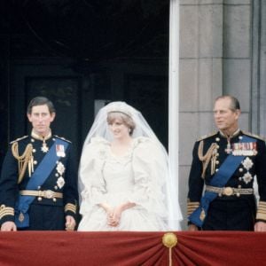 La reine Elisabeth II d'Angleterre et le prince Philip, duc d'Edimbourg, lors du mariage de leur fils, le prince Charles avec Lady Diana Spencer (princesse Diana).