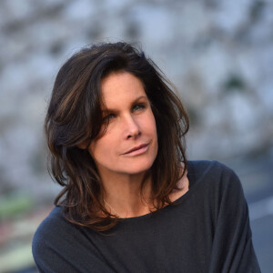 Astrid Veillon participe à la campagne "Lecture pour tous" au collège Ségurane à Nice le 6 février 2017. © Bruno Bebert / Bestimage