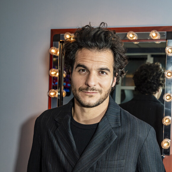 Exclusif - Amir Haddad - Backstage de l'enregistrement de l'émission "Les Grosses Têtes", présentée par Laurent Ruquier et diffuséele 19 décembre sur France 2. Le 8 décembre 2020 © Jack Tribeca / Bestimage