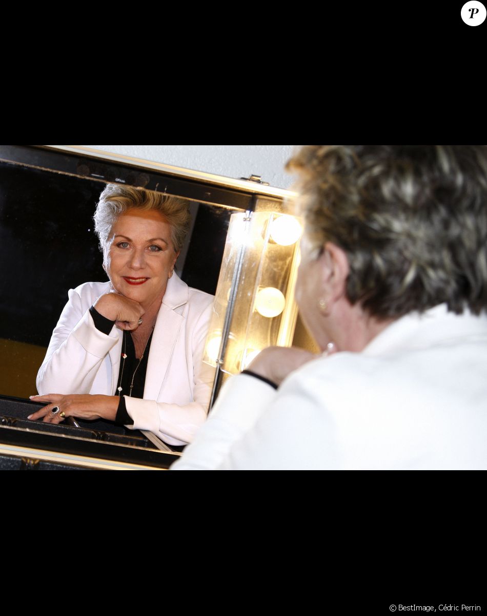 Exclusif - Rendez-vous avec Françoise Laborde à Paris le 21 octobre 2019. © Cédric Perrin/Bestimage