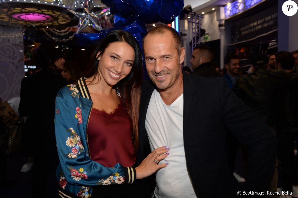 Delphine Wespiser et son compagnon Roger Erhart - 1er anniversaire de la collaboration entre Richard Orlinski et le parc Disneyland Paris. © Rachid Bellak/Bestimage