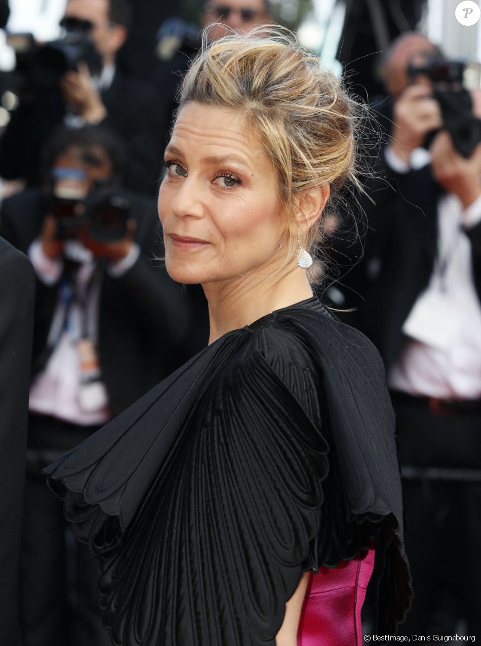 Marina Foïs lors de la montée des marches de la cérémonie de clôture du 72ème Festival International du Film de Cannes, Denis Guignebourg/Bestimage