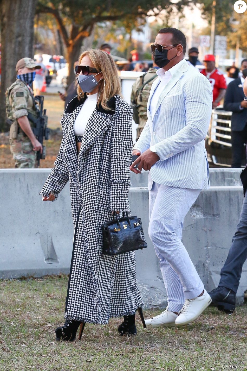 Exclusif - Jennifer Lopez et Alex Rodriguez arrivent pour le Super Bowl 2021 au Raymond James Stadium de Tampa, Floride, Etats-Unis, le 7 février 2021.