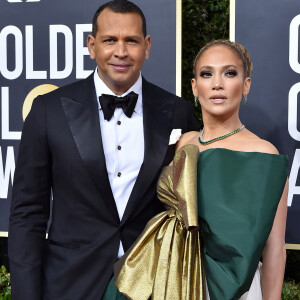 Jennifer Lopez et Alex Rodriguez - Photocall de la 77ème cérémonie annuelle des Golden Globe Awards au Beverly Hilton Hotel à Los Angeles, le 5 janvier 2020. 