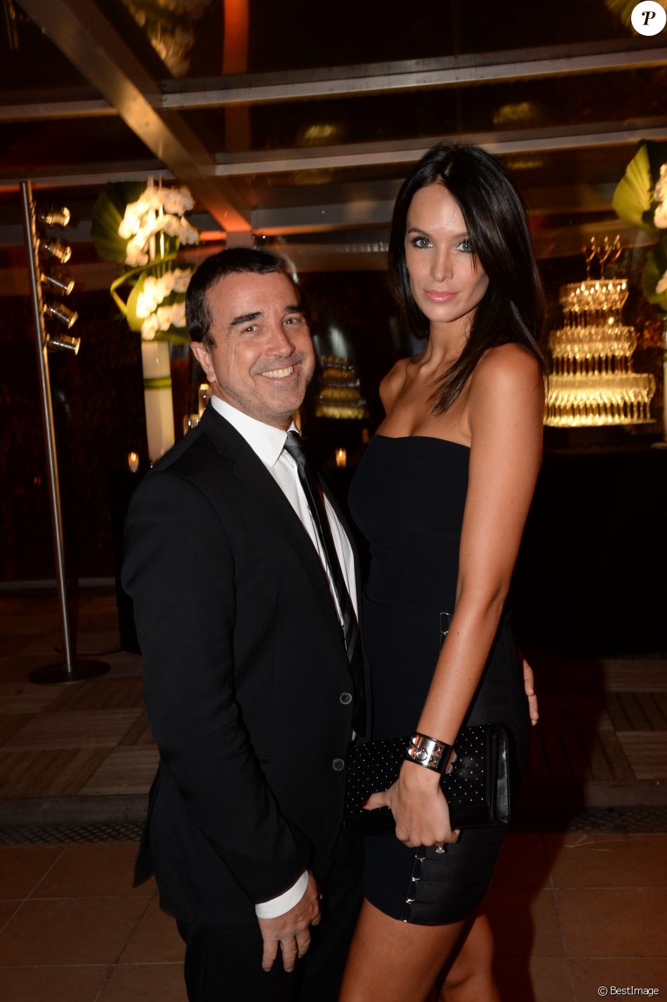 Exclusif - Arnaud Lagardère et sa femme Jade Foret à la soirée de gala de la Fondation Paris Saint-Germain au Pavillon Gabriel à Paris le 27 janvier 2015.