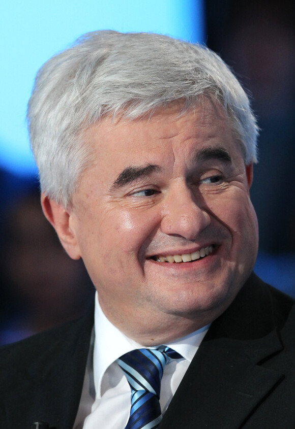 Eric Raoult - émission "Vendredi sur un plateau" diffusée le 18 novembre 2011 sur France 3.