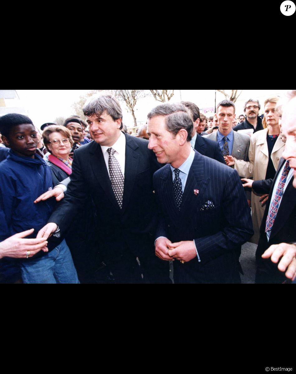 Le rince Charles et Eric Raoult en 1997 - Archives personnalités