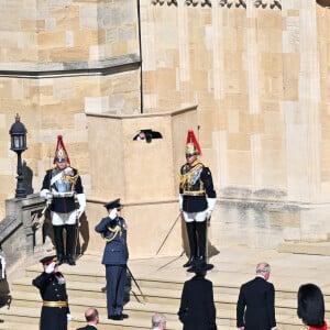 Le prince Charles, prince de Galles, la princesse Anne, le prince Andrew, duc d'York, le prince Edward, comte de Wessex, le prince William, duc de Cambridge, Peter Phillips, le prince Harry, duc de Sussex, David Armstrong-Jones, comte de Snowdon, Sir Timothy Laurence - Arrivées aux funérailles du prince Philip, duc d'Edimbourg à la chapelle Saint-Georges du château de Windsor, le 17 avril 2021.