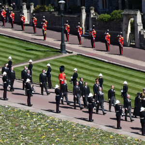 Le prince Charles, prince de Galles, la princesse Anne, le prince Andrew, duc d'York, le prince Edward, comte de Wessex, le prince William, duc de Cambridge, Peter Phillips, le prince Harry, duc de Sussex, David Armstrong-Jones, comte de Snowdon, Sir Timothy Laurence - Arrivées aux funérailles du prince Philip, duc d'Edimbourg à la chapelle Saint-Georges du château de Windsor, le 17 avril 2021.