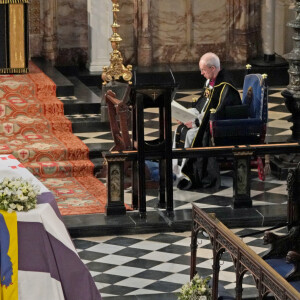 L'archevêque de Canterbury et primat de la Communion anglicane Justin Welby, La reine Elisabeth II d'Angleterre et Le prince Andrew, duc d'York, - Funérailles du prince Philip, duc d'Edimbourg à la chapelle Saint-Georges du château de Windsor, Royaume Uni, le 17 avril 2021.