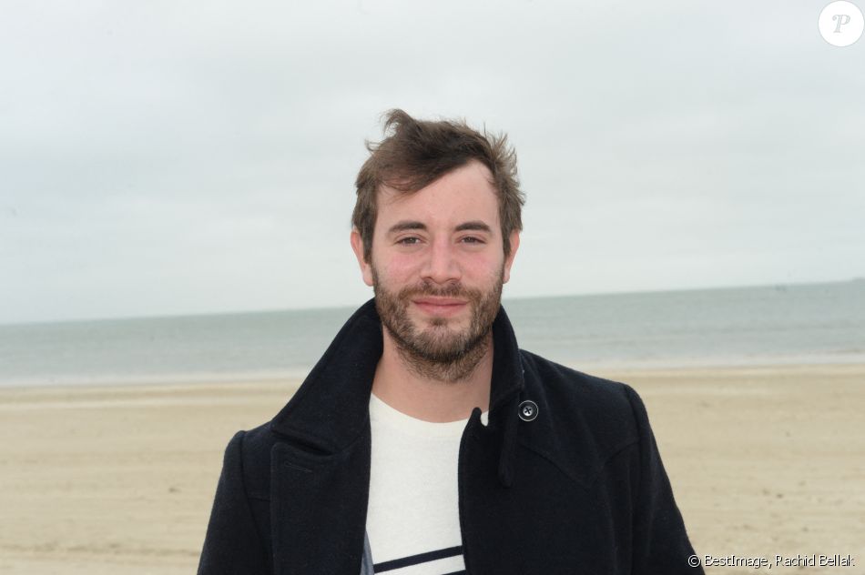 Yaniss Lespert - Rendez-vous sur la plage de La Baule lors de la 4ème édition le Festival du Cinéma et Musique de Film de La Baule le 10 novembre 2017. © Rachid Bellak/Bestimage