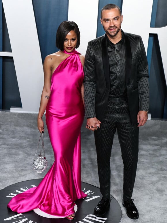 Jesse Wesley Williams, sa compagne Taylour Paige - People à la soirée "Vanity Fair Oscar Party" après la 92ème cérémonie des Oscars 2020 au Wallis Annenberg Center for the Performing Arts à Los Angeles, le 9 février 2020. 