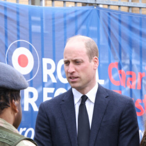 Le prince William, duc de Cambridge et Kate Middleton, duchesse de Cambridge, visitent le centre RAF Air Cadets à Londres, le 21 avril 2021, quelques jours après les obsèques du Prince Philip.