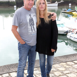 Yves Rénier et Mathilde Seigner - Photocall au 14e festival de La Rochelle en 2012