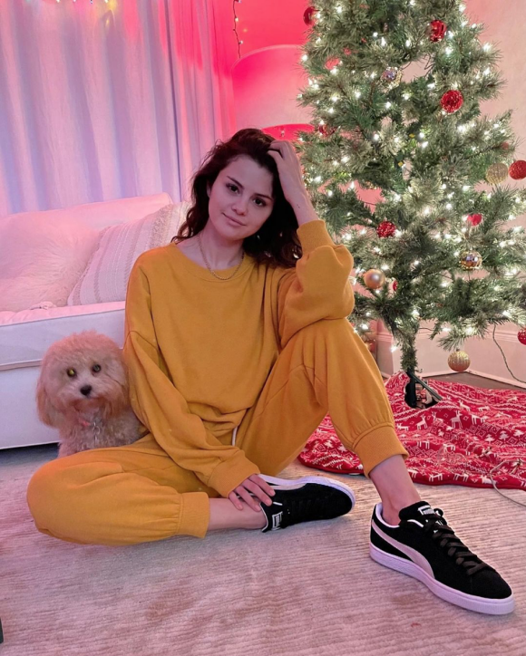 Selena Gomez, prête pour Noël. Décembre 2020.
