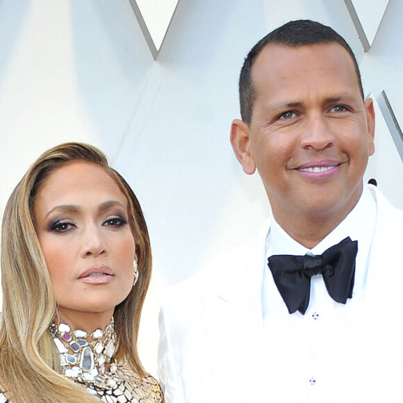 Jennifer Lopez et son compagnon Alex Rodriguez lors de la 91ème cérémonie des Oscars 2019 au théâtre Dolby à Hollywood, le 24 février 2019. 