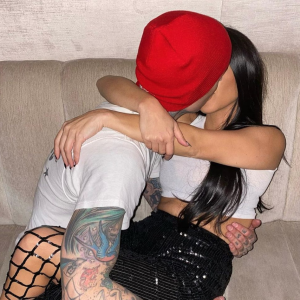 Kourtney Kardashian et Travis Barker. Avril 2021.