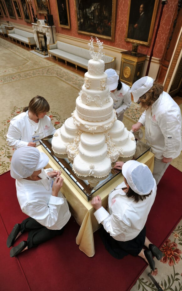 Le gâteau de mariage du prince William et Kate Middleton au palais de Buckingham, le 29 avril 2011.