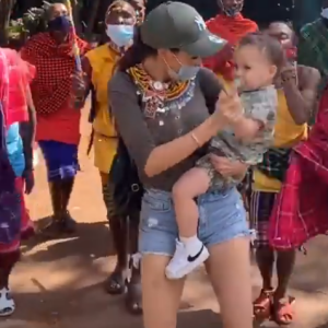 Nabilla voyage au Kenya avec Thomas Vergara et leur fils Milann, où ils ont rendu visite à un orphelinat avec des valises de cadeaux - Instagram