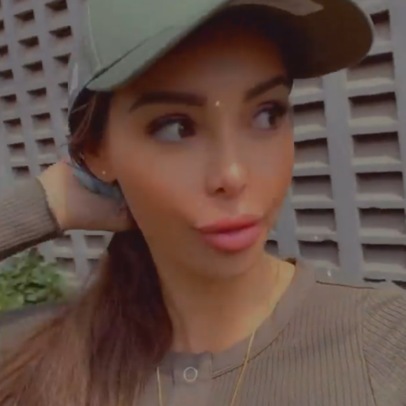 Nabilla voyage au Kenya avec Thomas Vergara et leur fils Milann, où ils ont rendu visite à un orphelinat avec des valises de cadeaux - Instagram