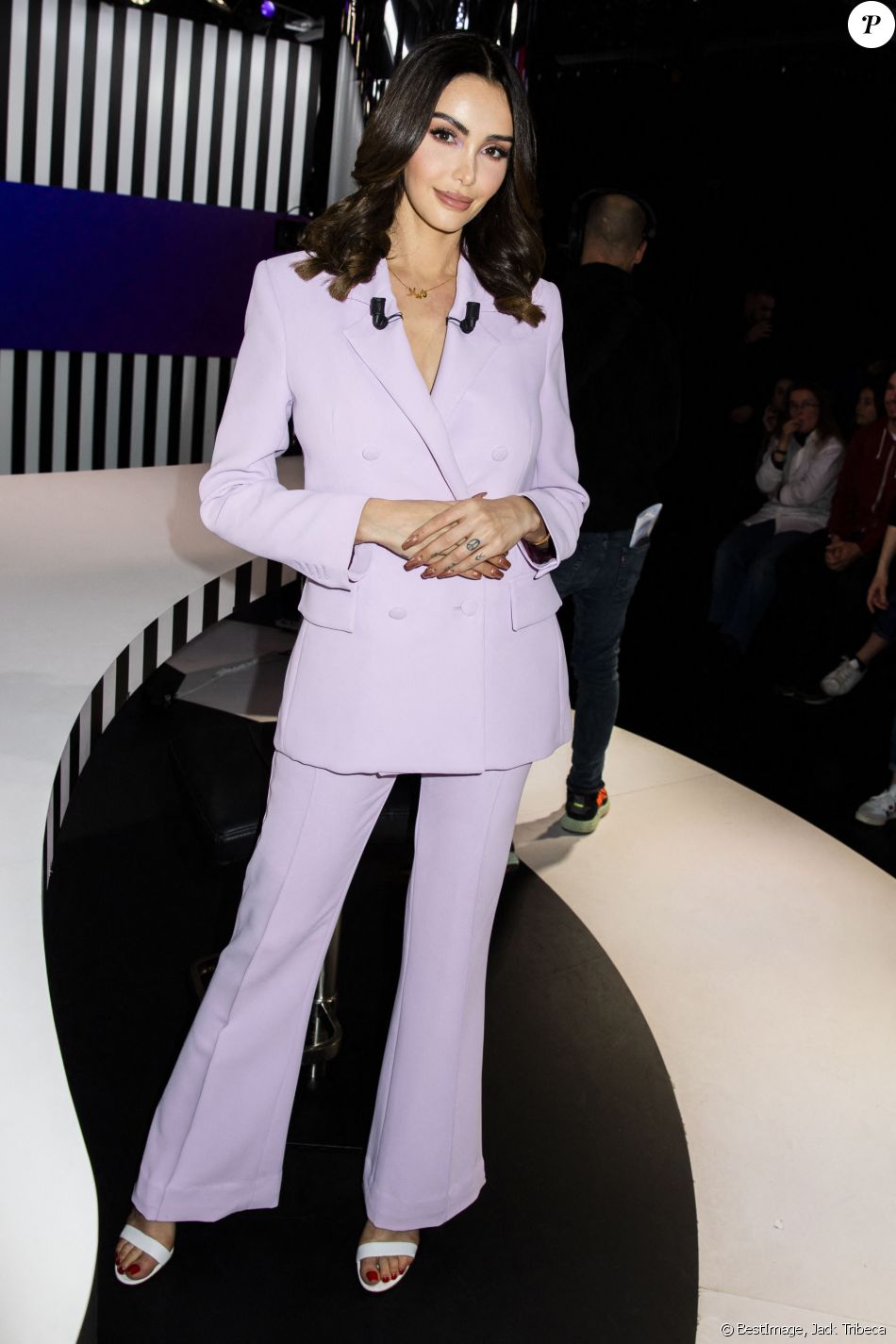 Exclusif - Nabilla Benattia-Vergara - Enregistrement de l'émission "Clique" présentée par M. Achour sur Canal Plus à Issy-les-Moulineaux le 31 janvier 2020. © Jack Tribeca/Bestimage