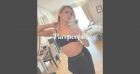 Clara Morgane pose en string avec sa petite soeur Alexandra