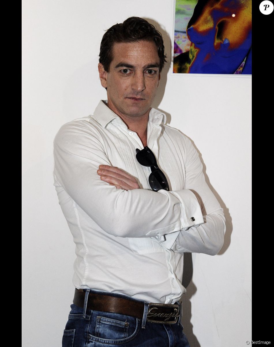 Ludovic Chancel - Vernissage de l'exposition "Miroirs fétiches – Play the Cards" par Julia Alethea Etedi au Patio Opéra à Paris, le 8 juin 2015.