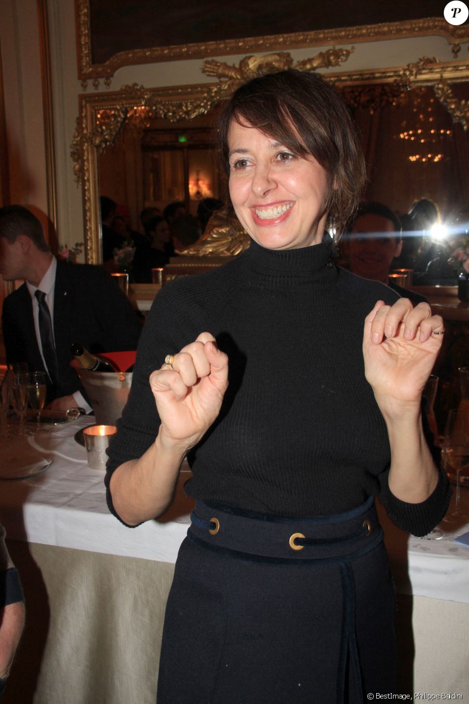 Valérie Bonneton - Soirée de lancement du film de l'association "Coucou Nous Voilou" à l'hôtel Le Meurice à Paris le 18 novembre 2019. © Philippe Baldini/Bestimage