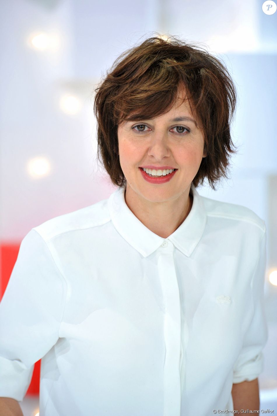 Exclusif - Valérie Bonneton - Enregistrement de l'émission "Vivement Dimanche prochain" présentée par M.Drucker et diffusée le 5 mai sur France 2. Le 29 avril 2019 © Guillaume Gaffiot / Bestimage