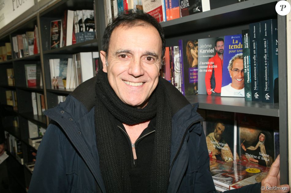 Thierry Beccaro - Salon du livre à la porte de Versailles à Paris le 18 mars 2018.