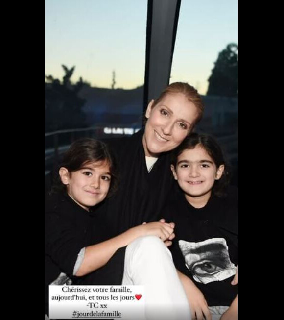 La chanteuse Céline Dion a partagé cette photo sur Instagram pour la Fête de la Famille.