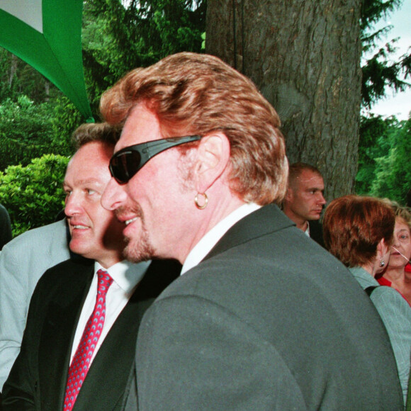 Archives - Marc Francelet, André Boudou et Johnny Hallyday - Remise de la légion d'honneur à Jean-Claude Camus. 1998.