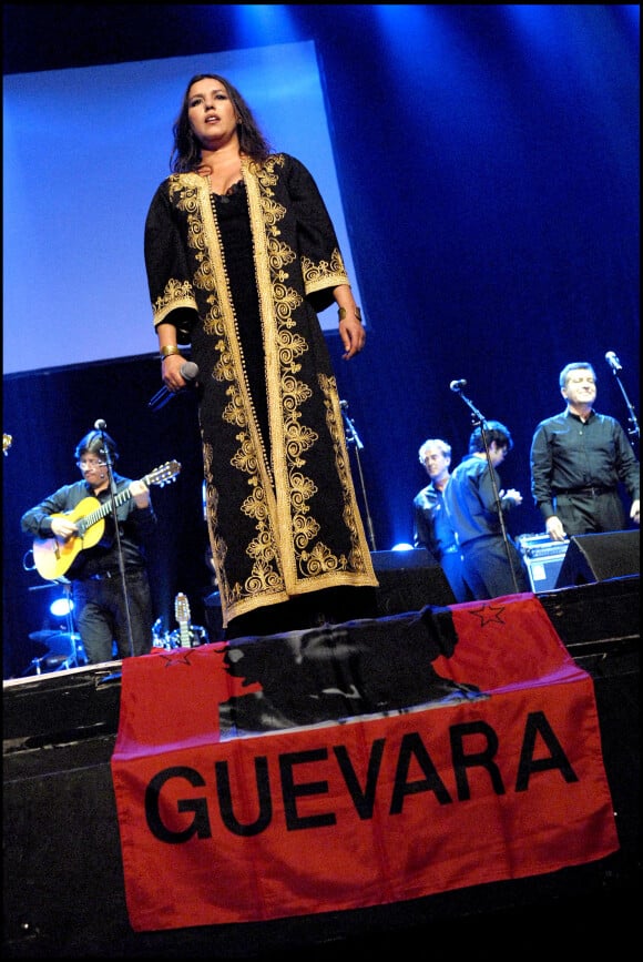 Nathalie Cardone au Grand Rex pour le 40ème anniversaire de la mort de Che Guevara.