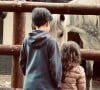 Arthur publie une rare photos de ses enfants Aaron et Manava, le 12 mai 2021, sur Instagram