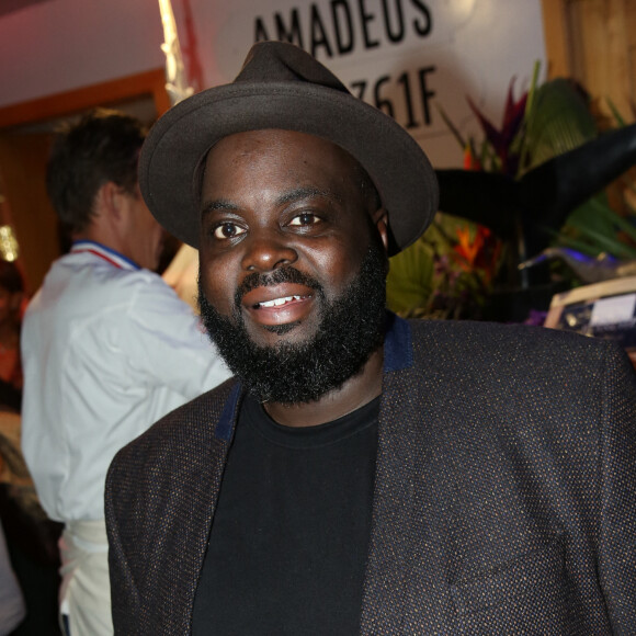 Issa Doumbia lors de la soirée d'inauguration du restaurant du groupe d'H.Gaouaoui et du chef N.Tarayre "Splash" au port Van Gogh, en bord de Seine à Asnières, France. © Rachid Bellak/Bestimage