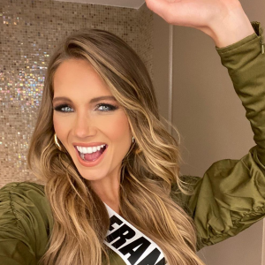 Amandine Petit (Miss France 2021) aux États-Unis pour concourir à Miss Univers 2020.