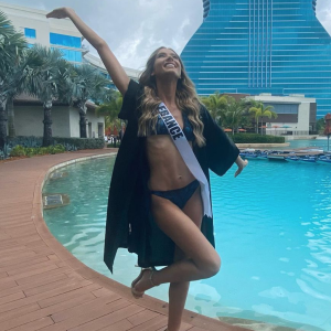 Amandine Petit lors des préparatifs du concours Miss Univers à Hollywood, en Floride. Mai 2021.