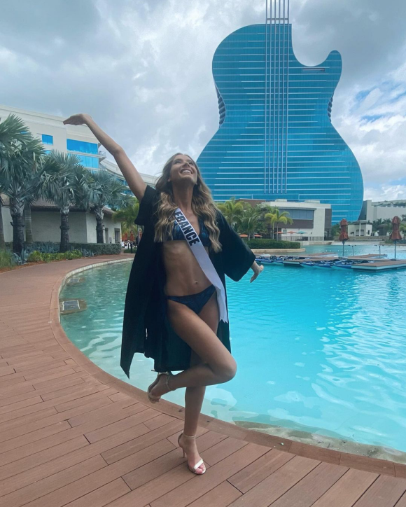 Amandine Petit lors des préparatifs du concours Miss Univers à Hollywood, en Floride. Mai 2021.