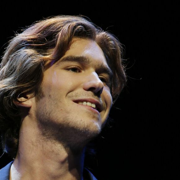 Semi-exclusif - Amaury Vassili en show case chez Warner pour présenter son nouvel album "Amaury Vassili chante Mike Brant" à l'occasion du 40ème anniversaire de sa disparition à Paris le 13 Novembre 2014.
