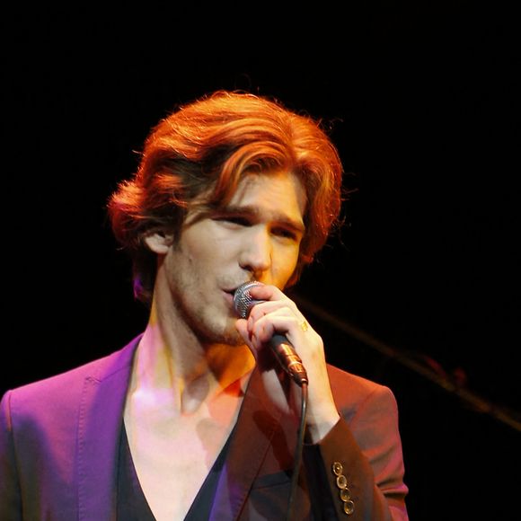 Semi-exclusif - Amaury Vassili en show case chez Warner pour présenter son nouvel album "Amaury Vassili chante Mike Brant" à l'occasion du 40ème anniversaire de sa disparition à Paris le 13 Novembre 2014.