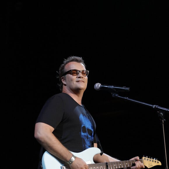 Axel Bauer - Concert lors de la journée de l'association "Enfant Star & Match" à la Pinède de Juan Les Pins le 8 juillet 2016.