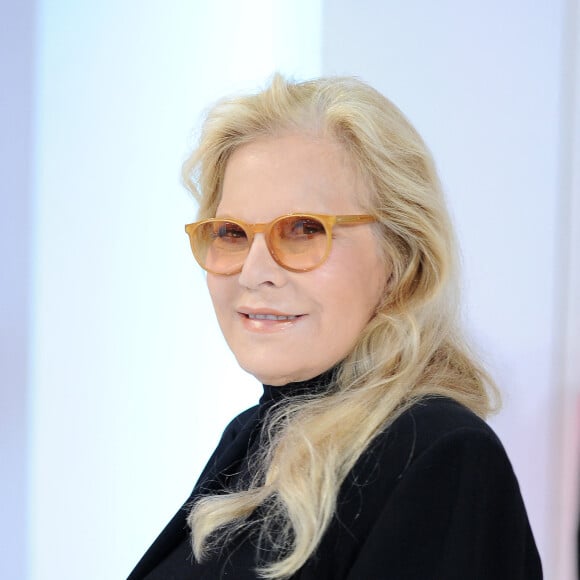 Info - Sylvie Vartan fête ses 60 ans de carrière - Exclusif - Sylvie Vartan - Enregistrement de l'émission "Vivement Dimanche prochain" présentée par M.Drucker et diffusée le 13 octobre 2019 sur France 2. Le 2 octobre 2019 © Guillaume Gaffiot / Bestimage 