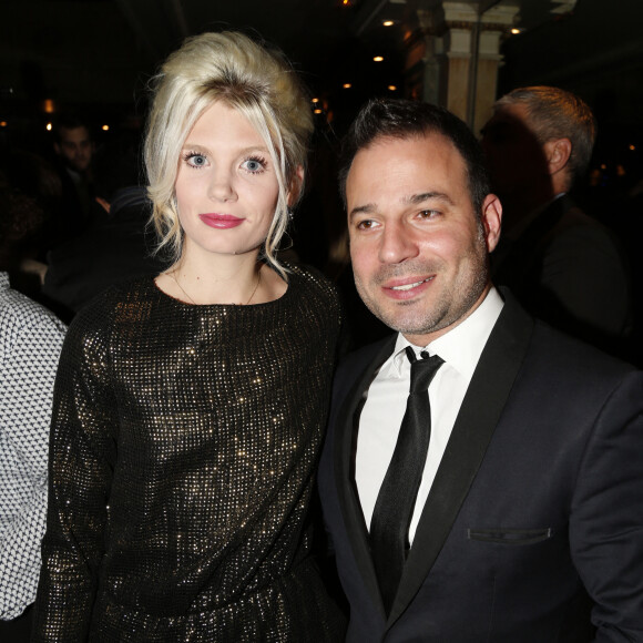 Mario Barravecchia et sa fiancée Jessica - Réception organisée en l'honneur de l'entrée de Nikos Aliagas au musée Grévin. Paris, le 7 décembre 2016. © Christophe Aubert via Bestimage